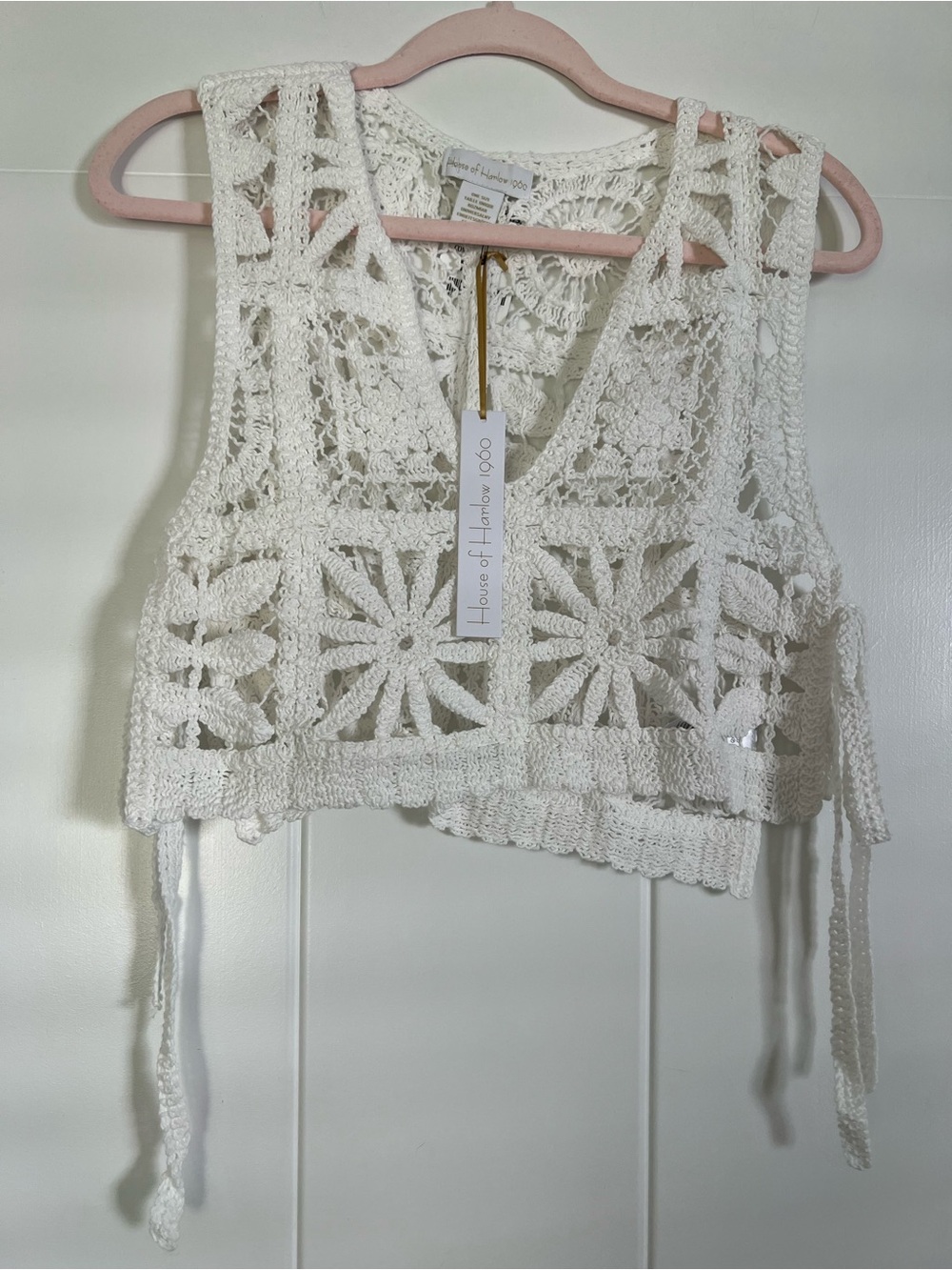 House of Harlow sweater